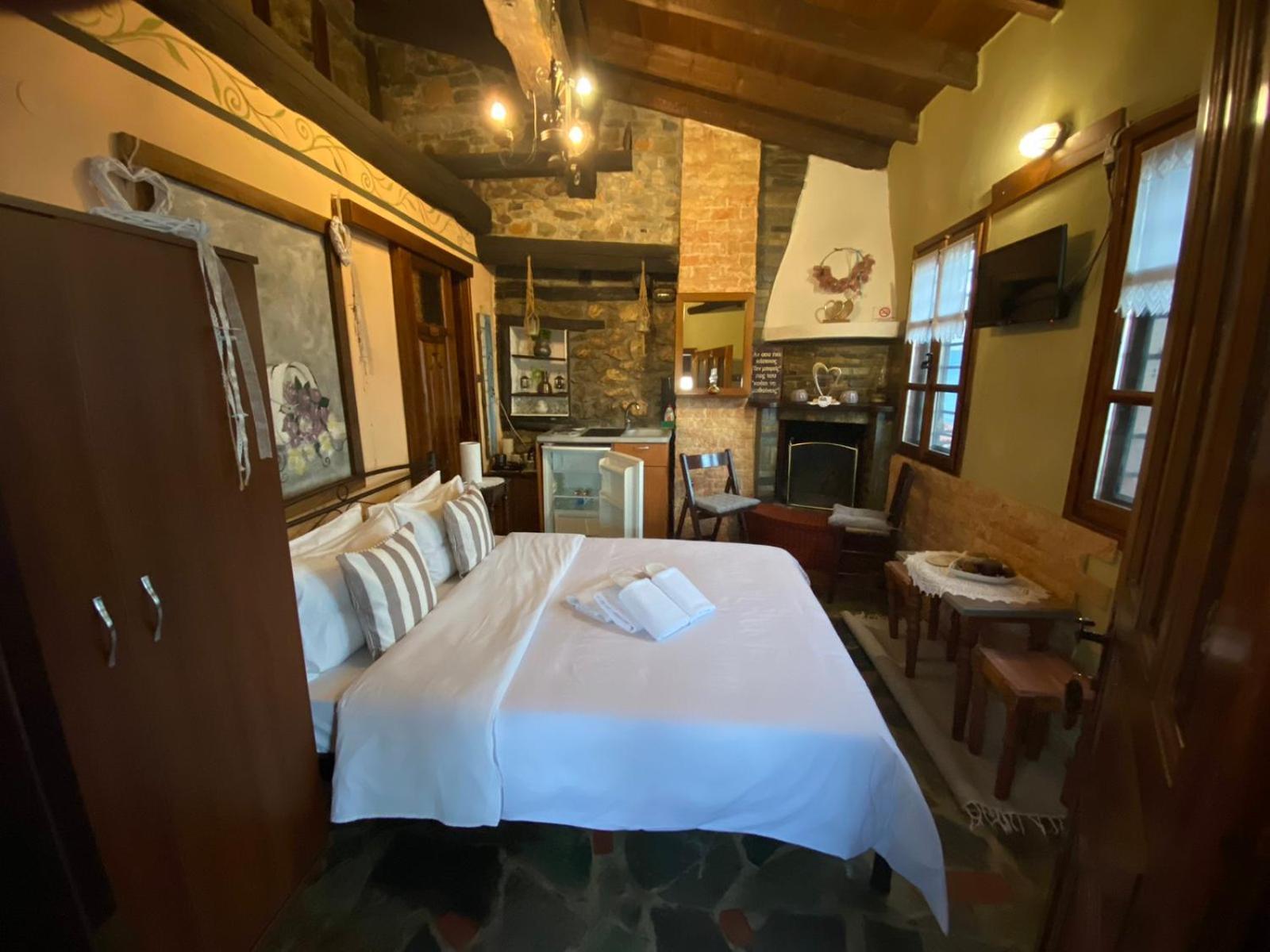Traditional Guesthouse Erato Palaios Panteleimonas Ngoại thất bức ảnh