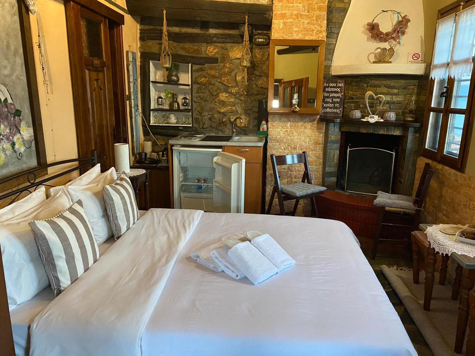 Traditional Guesthouse Erato Palaios Panteleimonas Ngoại thất bức ảnh