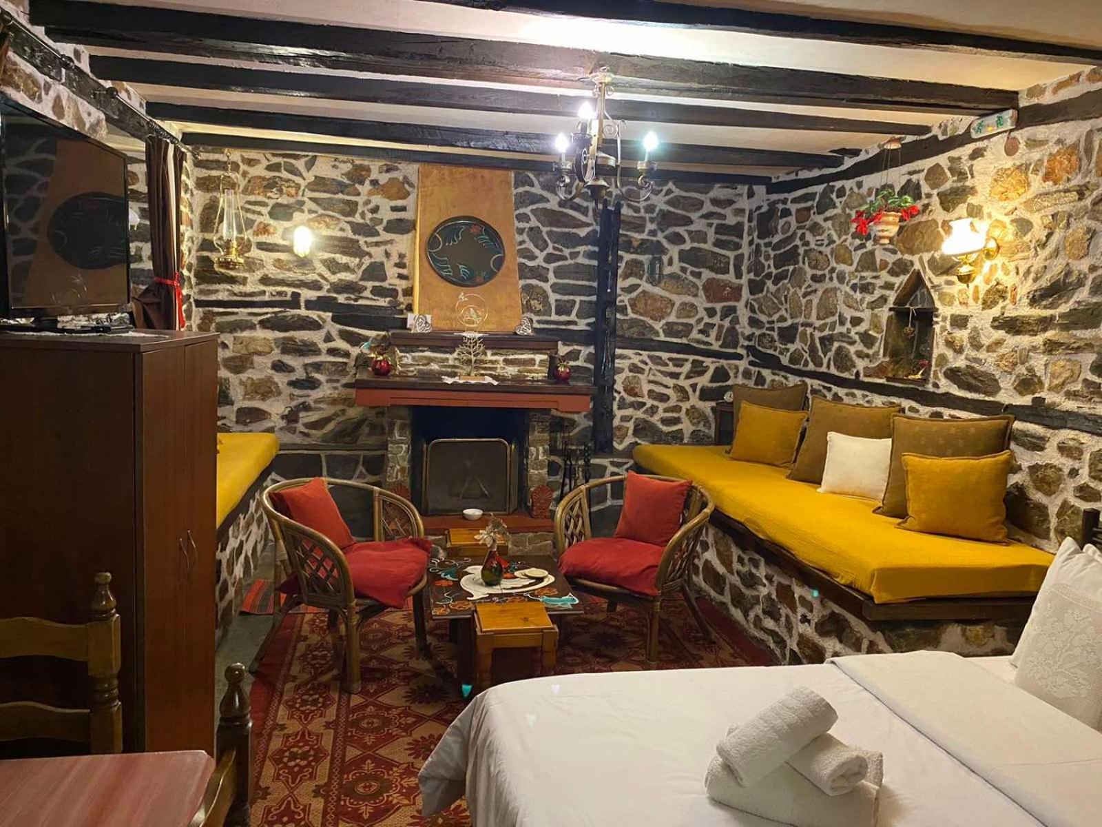 Traditional Guesthouse Erato Palaios Panteleimonas Ngoại thất bức ảnh